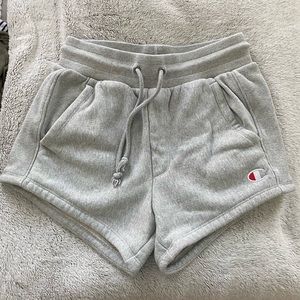 Champion highwaisted shorts